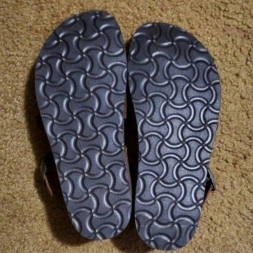 ♥︎Sandals♥︎ - Picture 5 of 12